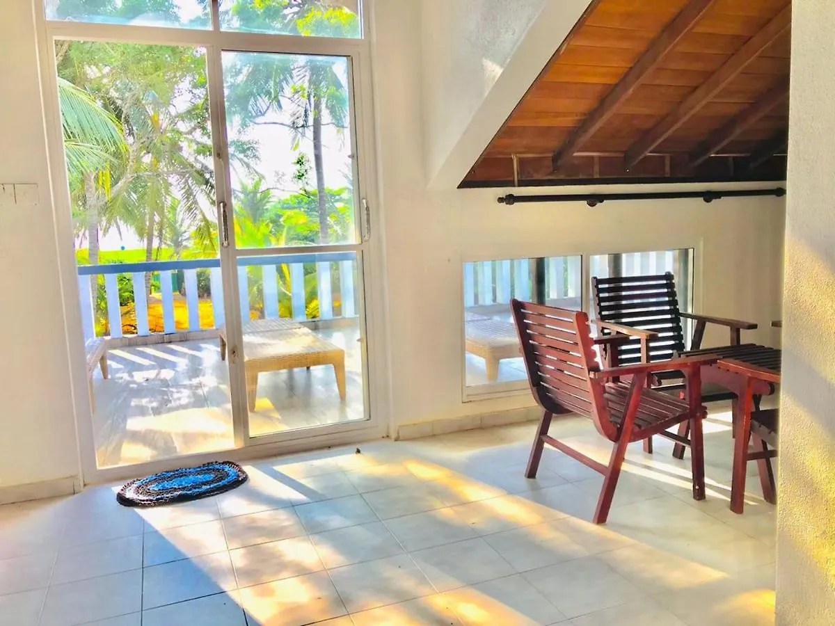 Villa In Waikkal Beach Negombo