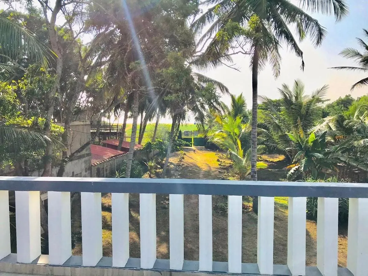 Villa In Waikkal Beach Negombo