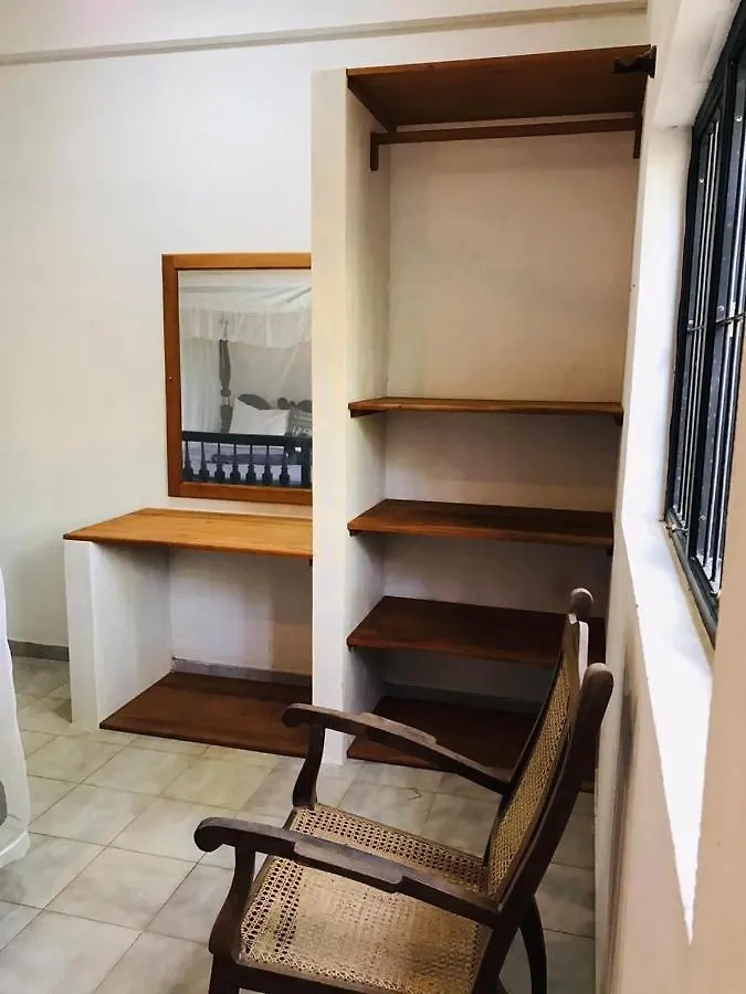 Villa In Waikkal Beach Negombo